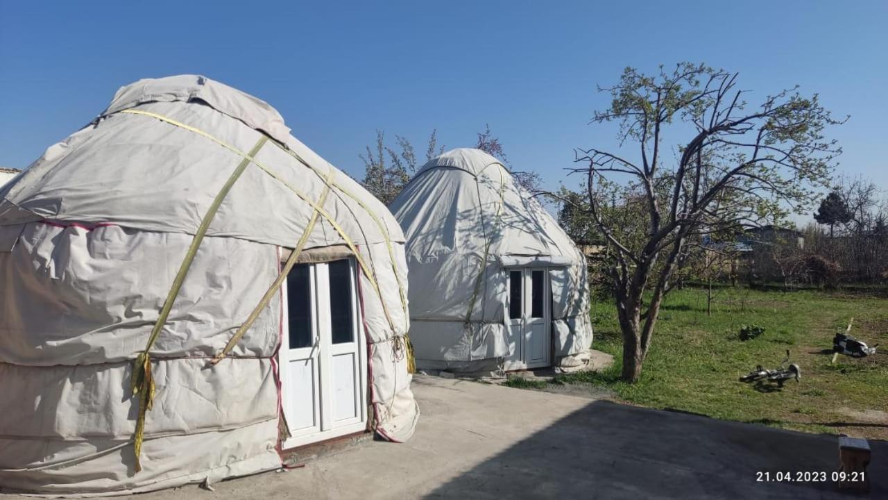 Yurt Stay In Downtown Karakol Exteriér fotografie