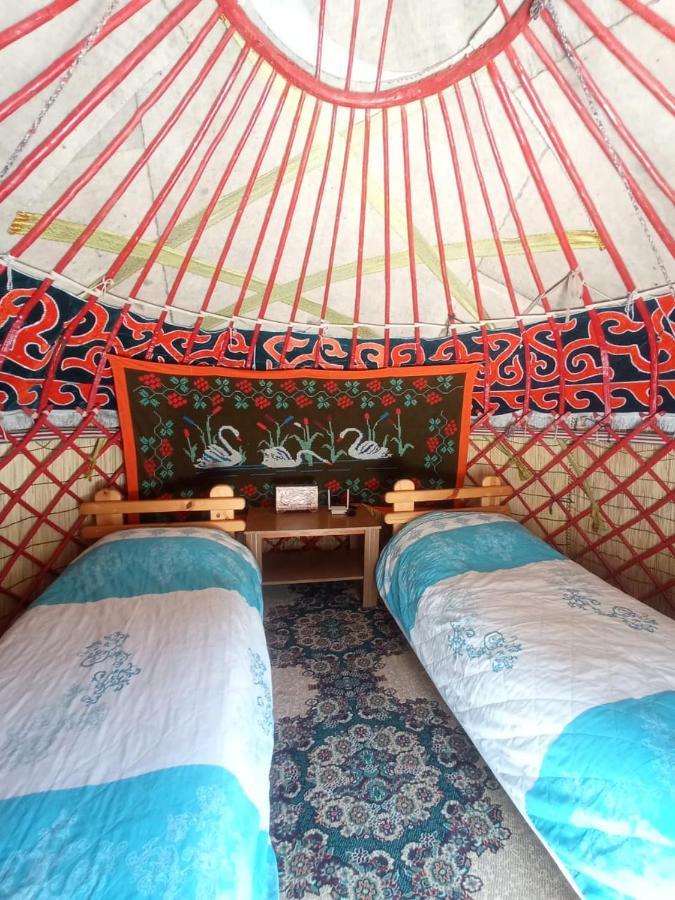 Yurt Stay In Downtown Karakol Exteriér fotografie